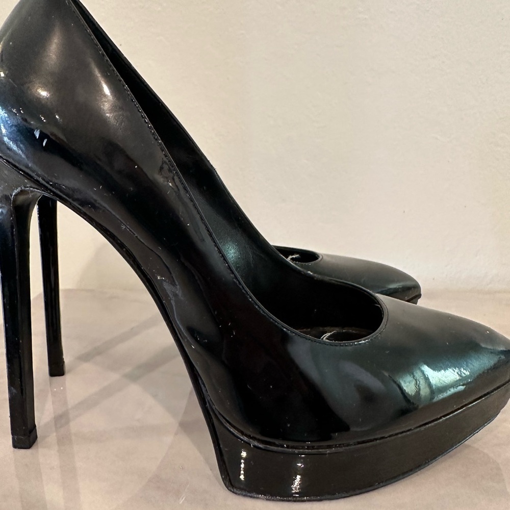 100% authentic Saint Laurent platform black patent pumps